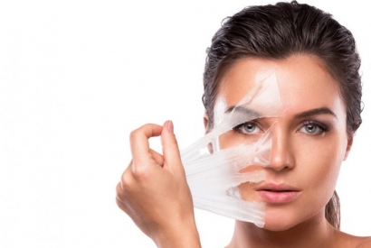 Préparation de la peau au peeling visage et maintien du résultat